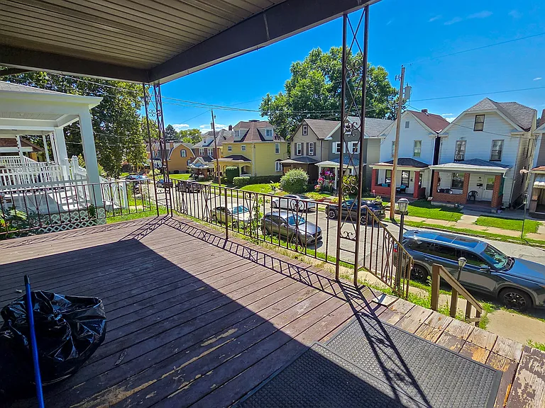 1330 Woodmont Ave — Photo 3