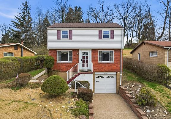 2nd image of 912 Rita Dr