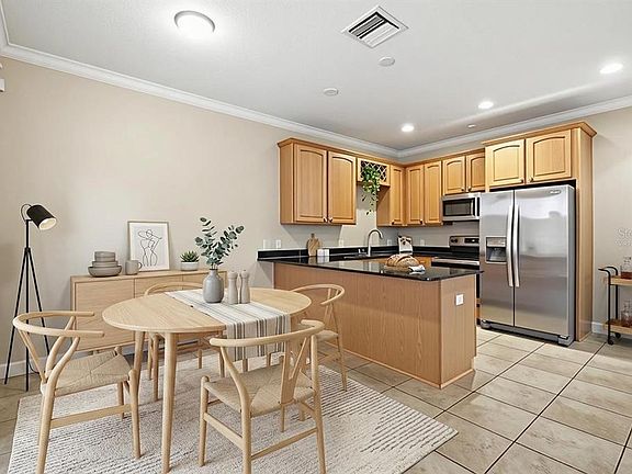 3rd image of 211 S WESTLAND AVENUE #1