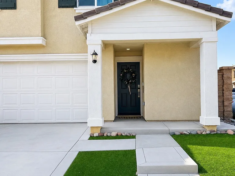 30586 Bel Air Ct — Photo 2