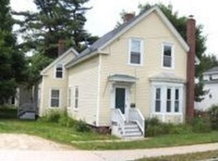 8 Plummer St, Lisbon Falls, ME 04252