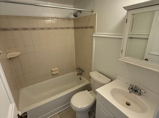 53 Llanfair Rd Unit E, Ardmore, PA 19003