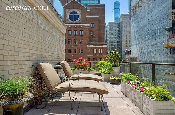 Sold by Corcoran | media 44