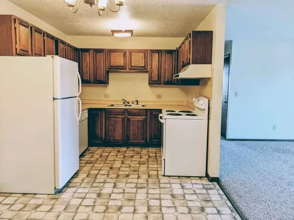 2901 E Rosser Ave, 2901 E Rosser Ave APT 9, Bismarck, ND 58501