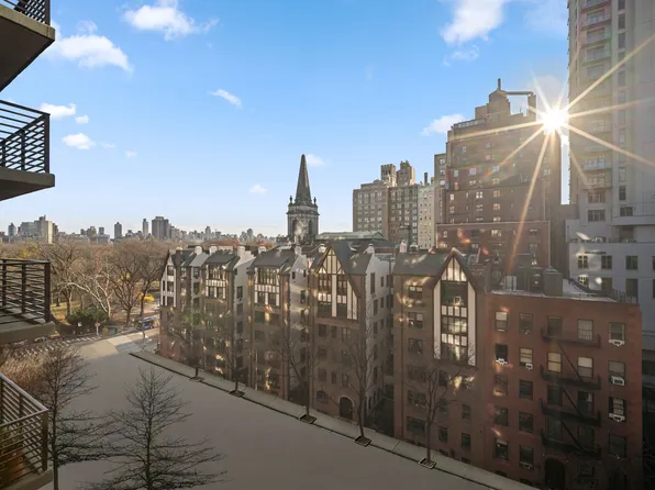 372 Central Park West image 1 of 8