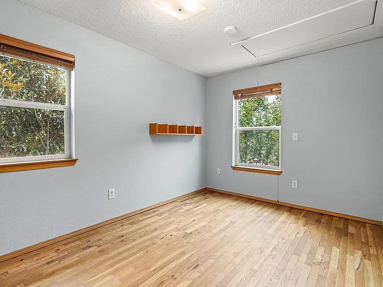 4308 N Albina Ave — Photo 19