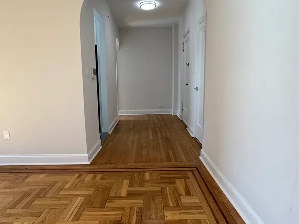 762 Brady Avenue image 11 of 13