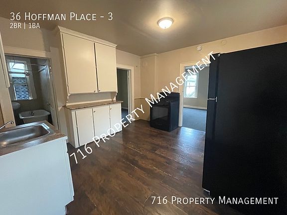3rd image of 36 Hoffman Pl #3
