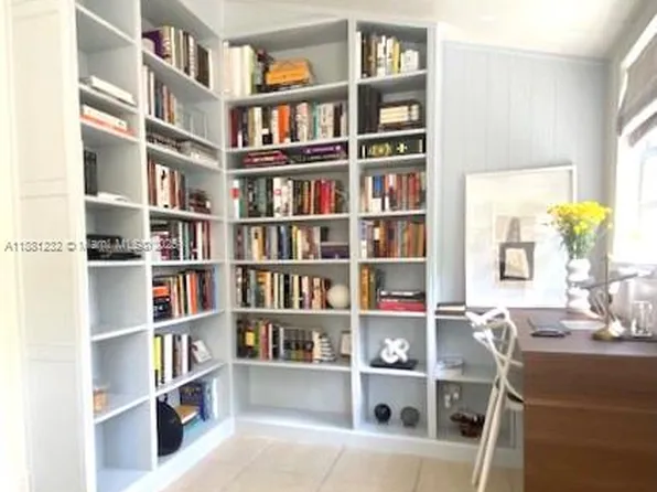 2952 Virginia St, Miami, FL 33133