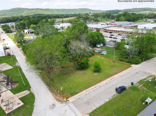 770-00307-000 Girard St, Flippin, AR 72634