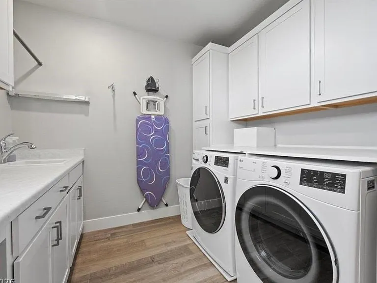 4174 Salisto St — Photo 3