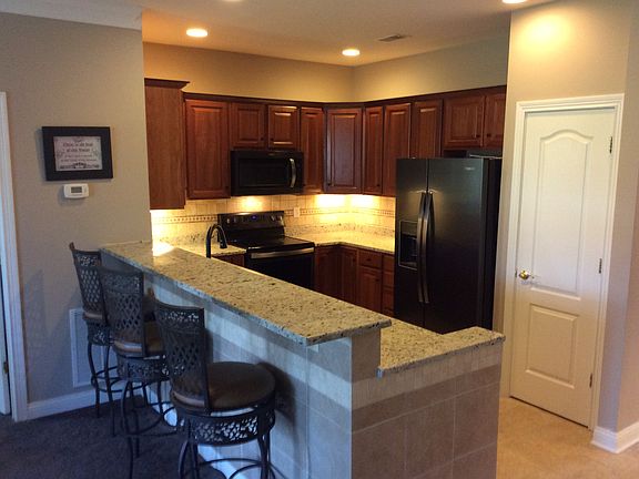Kitchen w/ upgrades