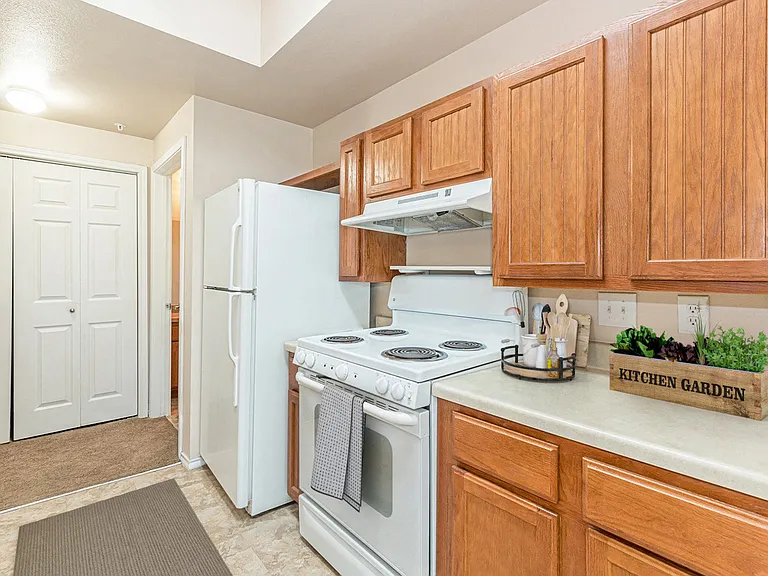 The Cesera 55+ Apartments — Photo 18