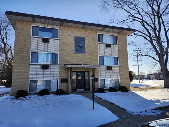 8063 Foster Ln #1N, Niles, IL 60714