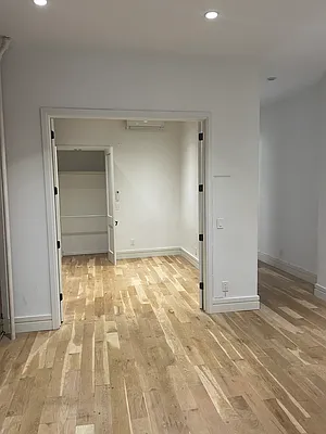 Rented by MJ Property Group LLC | media 15