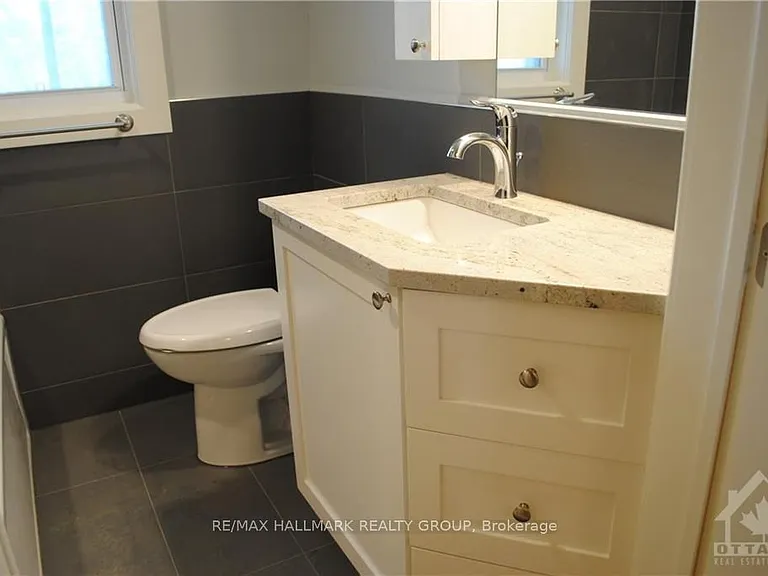 568 Gladstone Ave — Photo 15