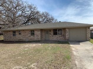 105 Laguna Vista Ct, Chico, TX 76431