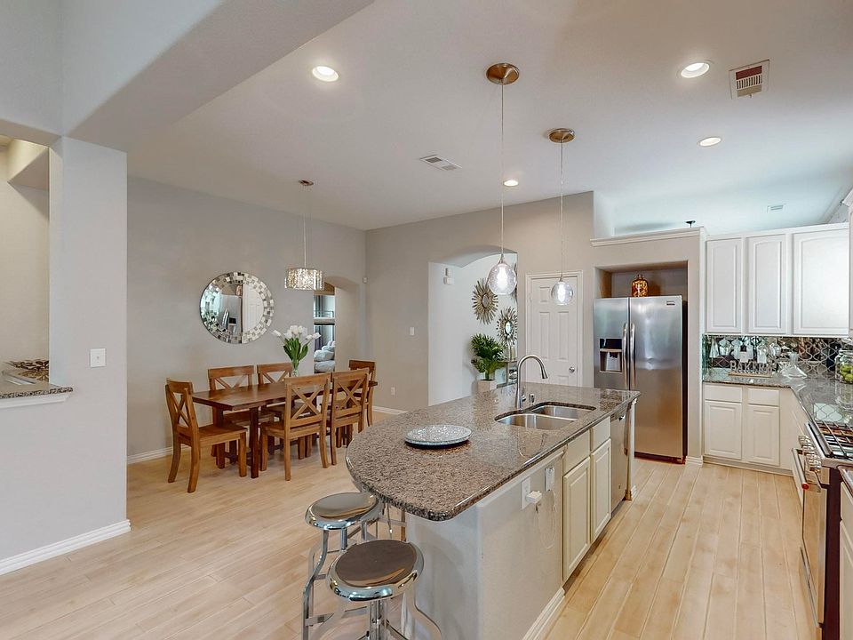 1st image of 2651 Lake Ridge Dr