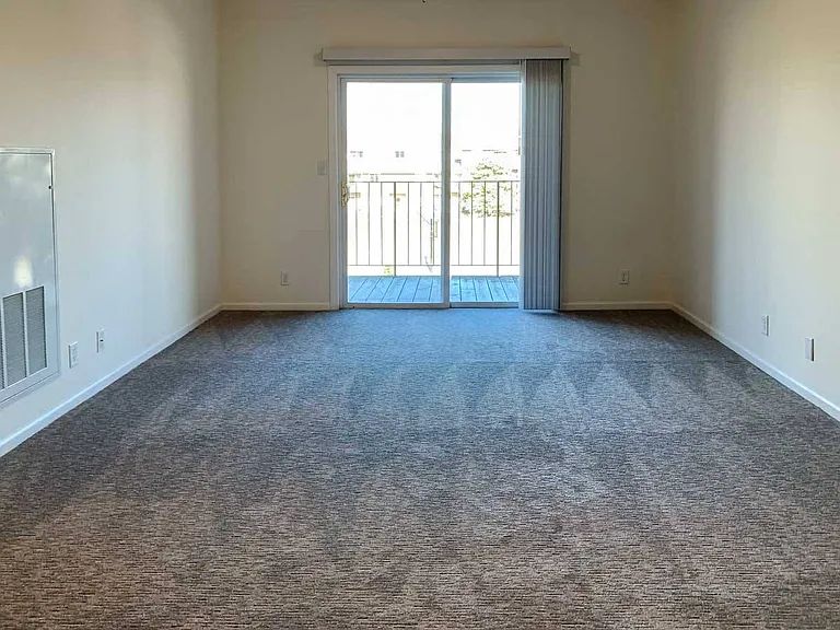 Northridge Heights Apartments — Photo 165