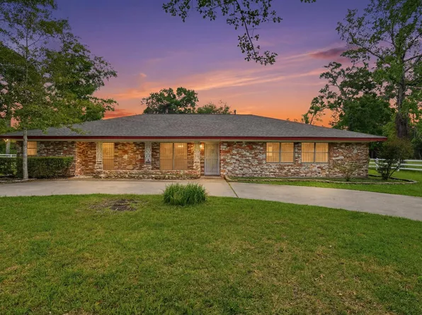 10240 Post Oak Dr, Conroe, TX 77385