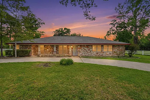 10240 Post Oak Dr Photo 1