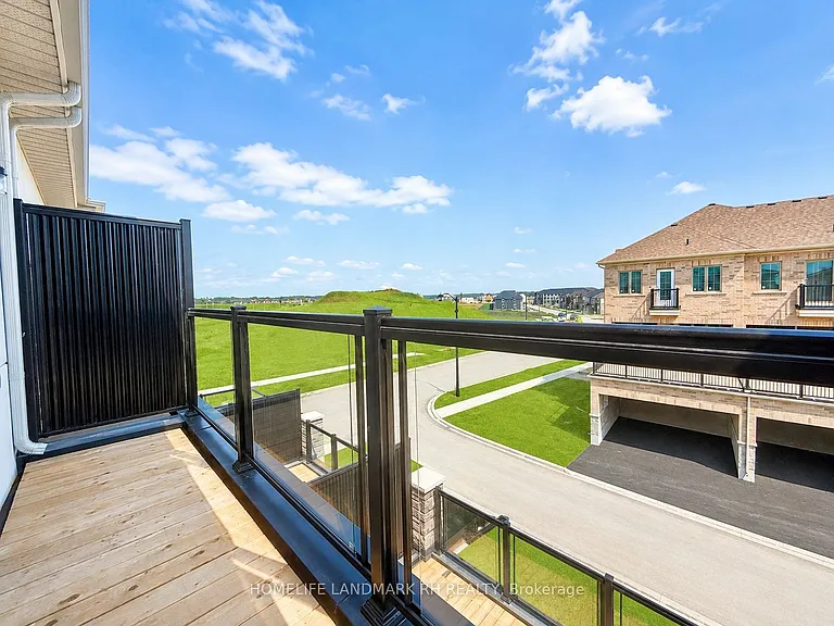 197 Berczy Green Dr — Photo 12