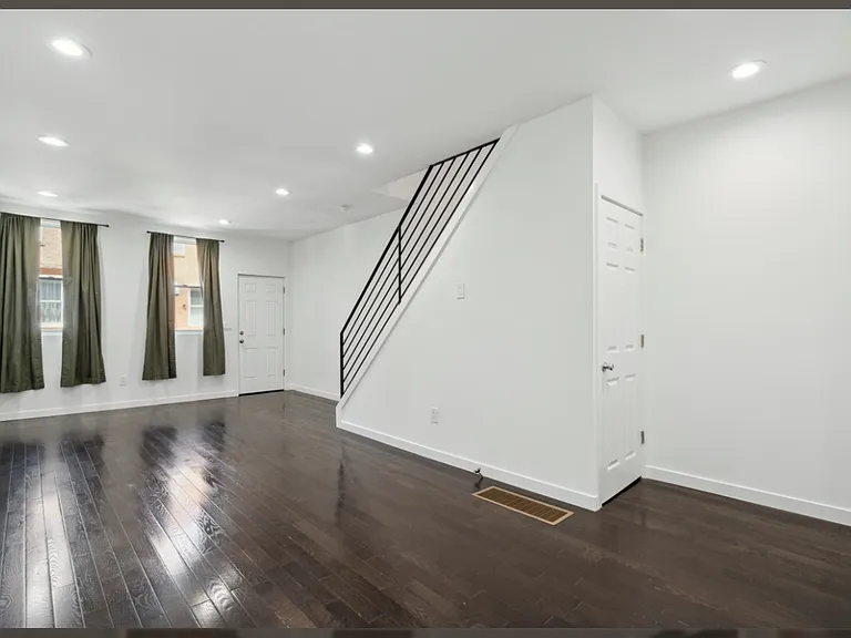 3149 Agate St — Photo 9