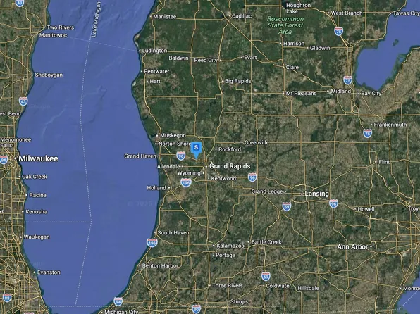 13760 Windemere Dr NW, Grand Rapids, MI 49534