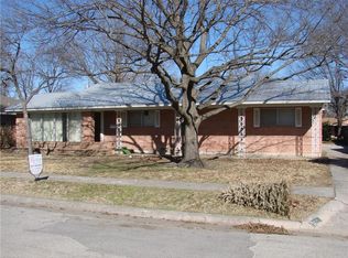 1719 Morningside Dr, Gainesville, TX 76240