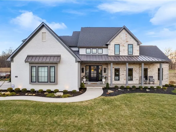 8760 Camden Rd NW, Massillon, OH 44646
