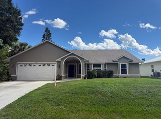 686 Concha Dr, Sebastian, FL 32958