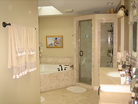 5th image of 805 Wildwood Ct