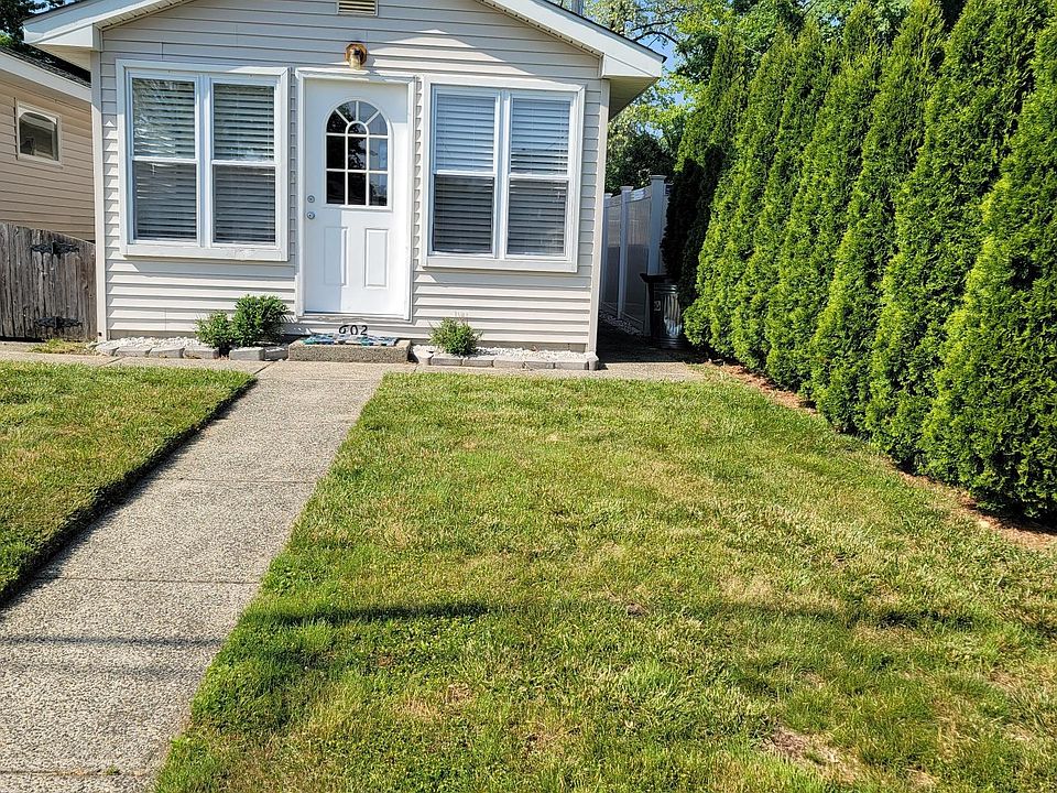 1st image of 602 Central Ave