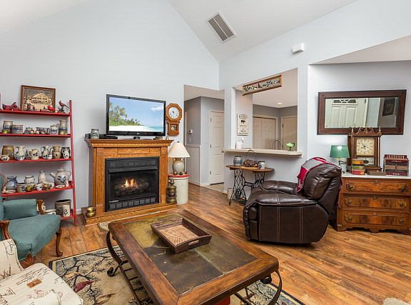 2nd image of 2512 Jolly Rodger Dr