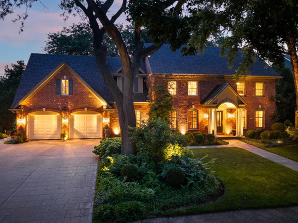 6S230 New Hope Rd, Naperville, IL 60540