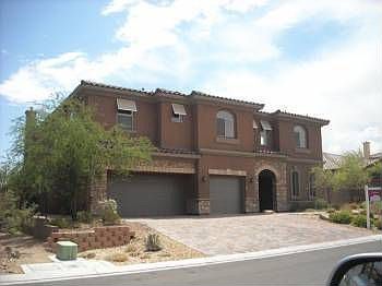 1st image of 8323 Bella Famiglia Ave