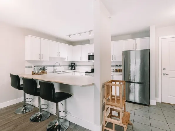 12238 224th St #413, Maple Ridge, BC V2X 8W5