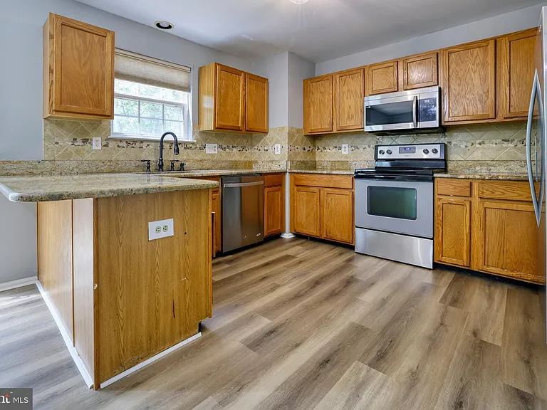 30 Flaxleaf Ct — Photo 9