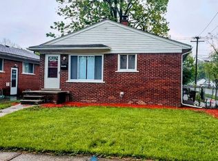 29853 Oakwood St, Inkster, MI 48141