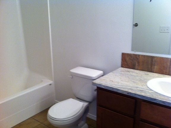 5th image of 102 E Mizzou Ct APT B
