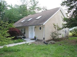 1928 Koffel Rd, Hatfield, PA 19440