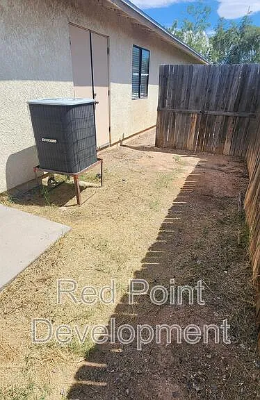 3310 E Bermuda St #1 — Photo 8