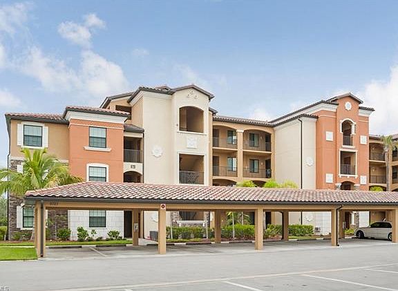 3rd image of 9723 Acqua Ct Unit 323