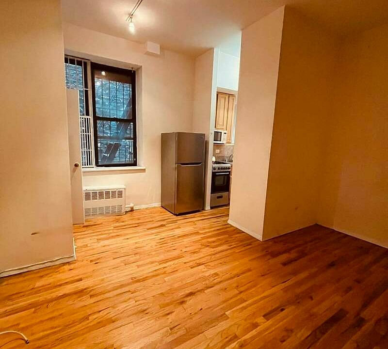 1st image of 233 E 80th St APT 1C