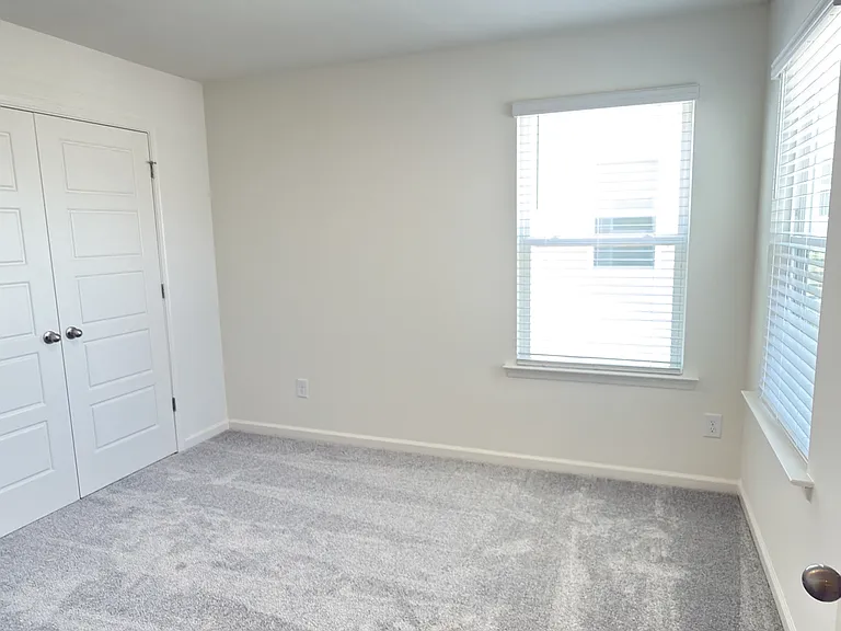 508 Sunset Lake Dr — Photo 14