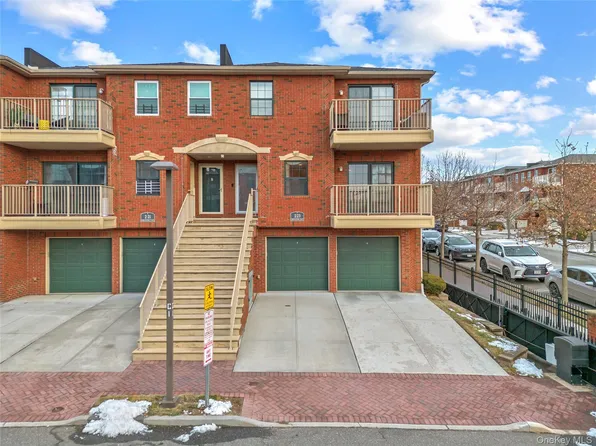 223 Constitution Place #A, College Point, NY 11356