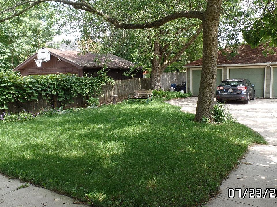 1st image of 4020 N Downer Ave