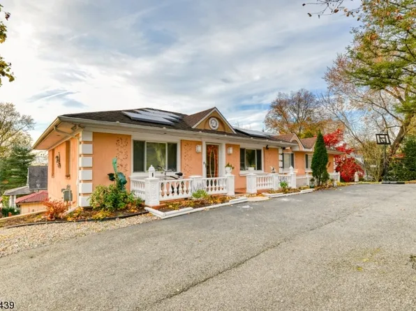 1083 Alps Rd, Wayne Twp., NJ 07470