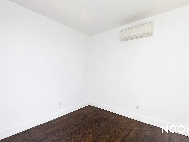 794 Rogers Ave #4D — Photo 11