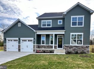 8497 Rolling Rd, Manassas, VA 20110